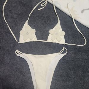 Elegant White Floral Bikini